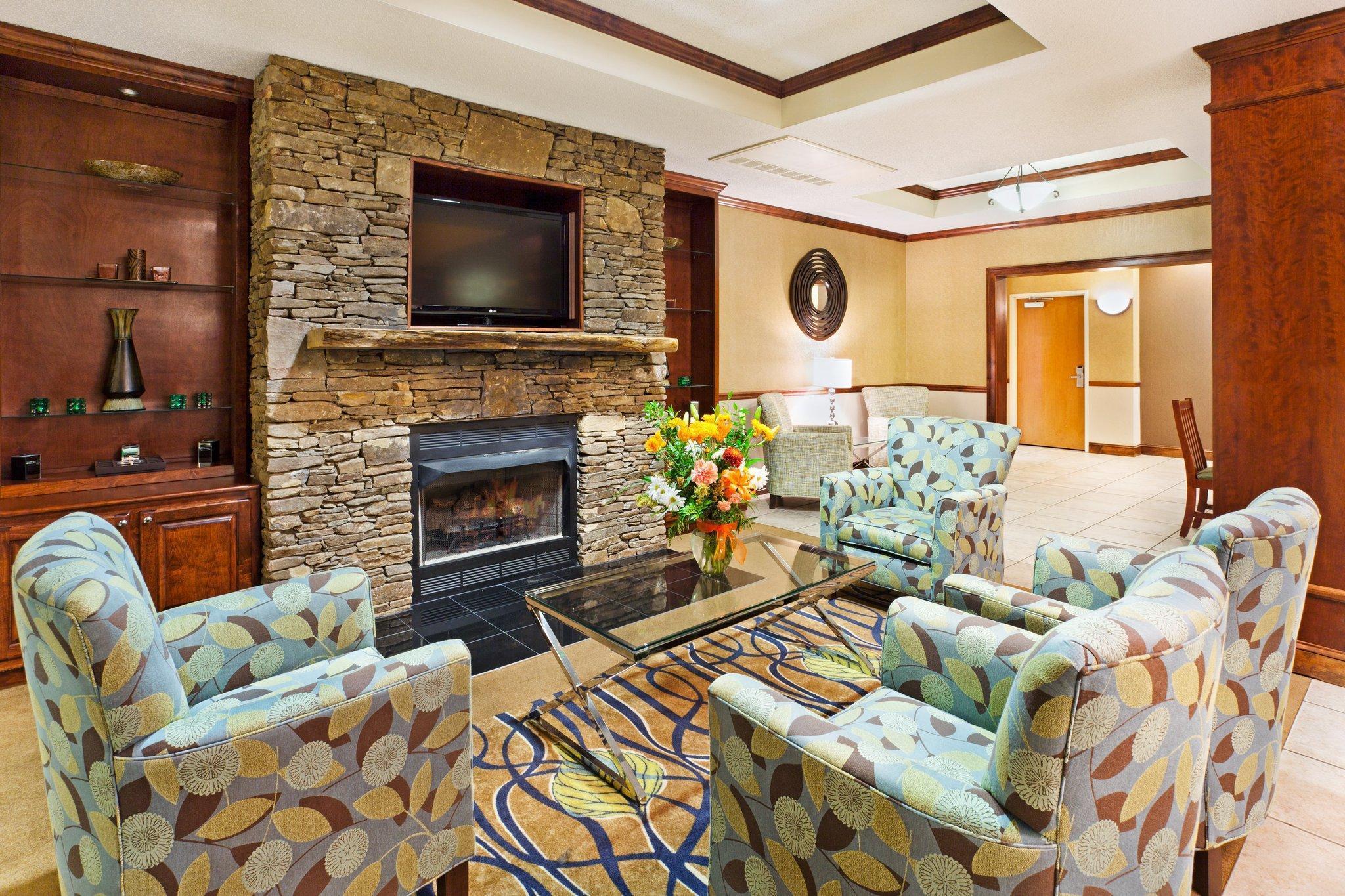 Holiday Inn Express & Suites Sylva / Dillsboro By Ihg Bagian luar foto