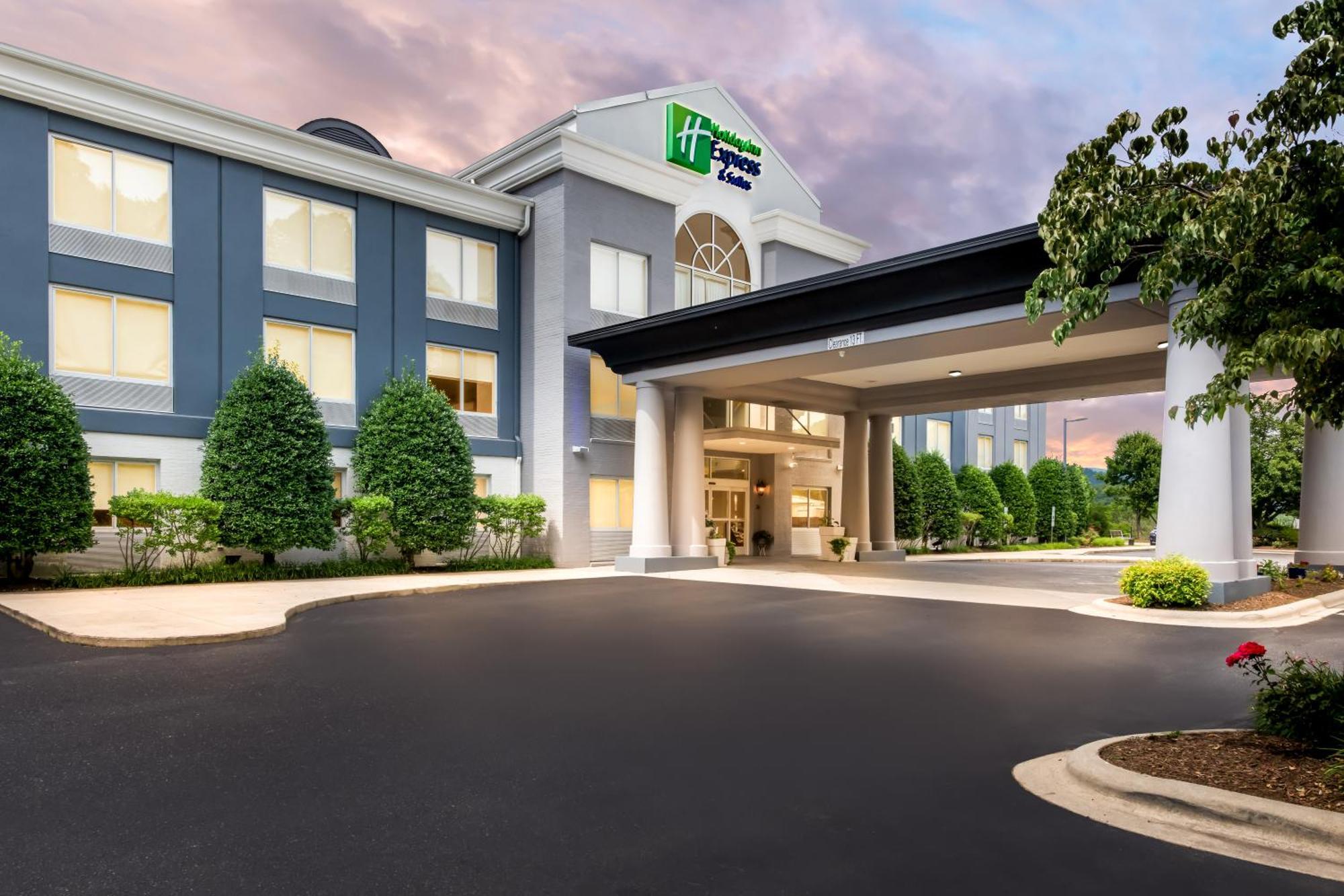 Holiday Inn Express & Suites Sylva / Dillsboro By Ihg Bagian luar foto