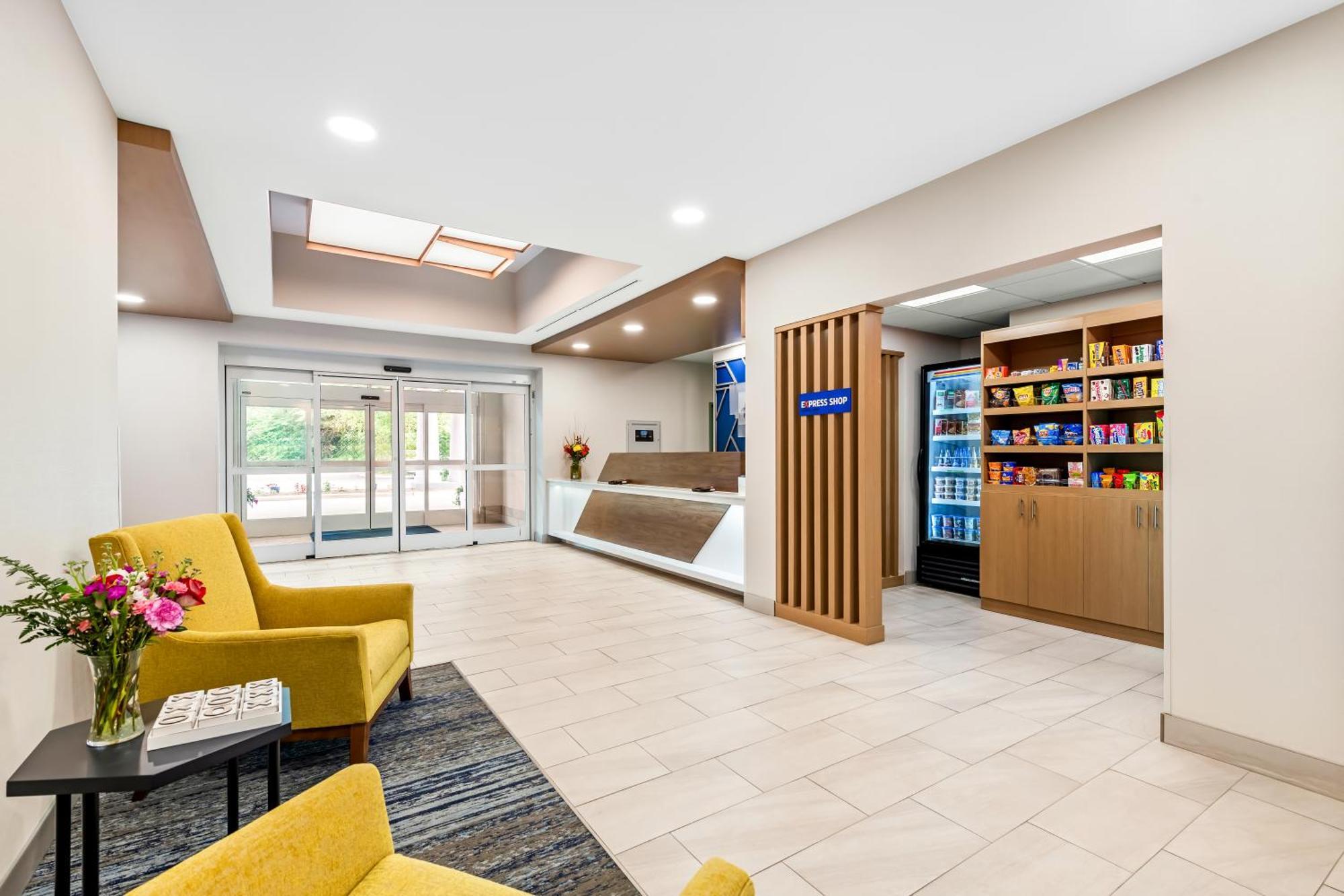 Holiday Inn Express & Suites Sylva / Dillsboro By Ihg Bagian luar foto