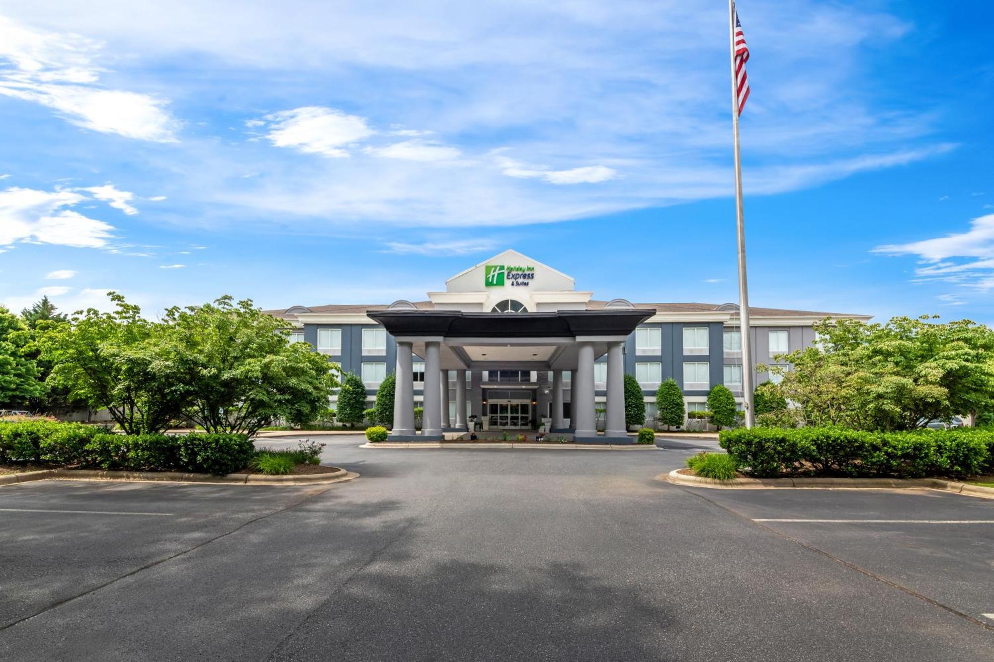 Holiday Inn Express & Suites Sylva / Dillsboro By Ihg Bagian luar foto
