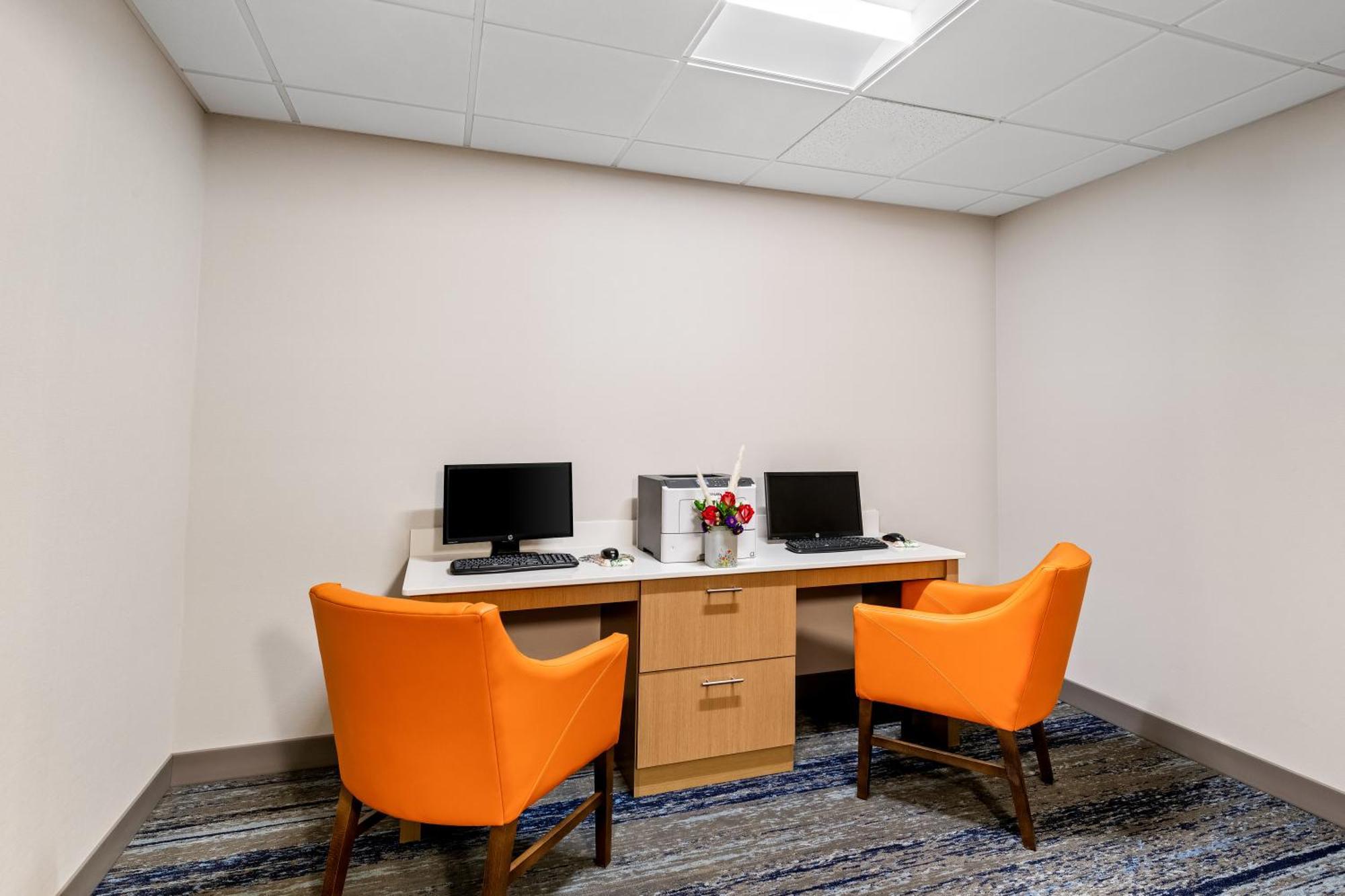 Holiday Inn Express & Suites Sylva / Dillsboro By Ihg Bagian luar foto