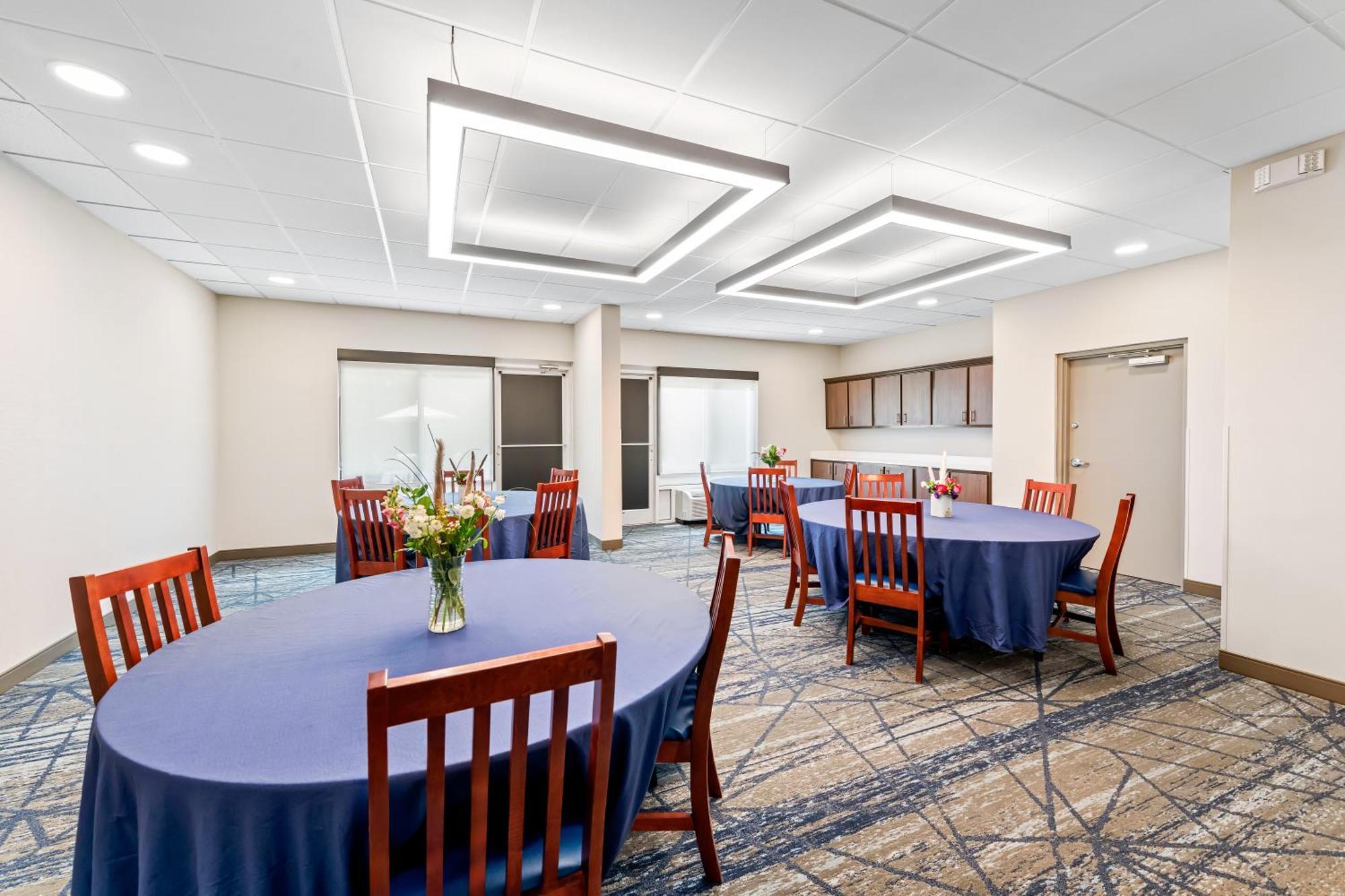 Holiday Inn Express & Suites Sylva / Dillsboro By Ihg Bagian luar foto