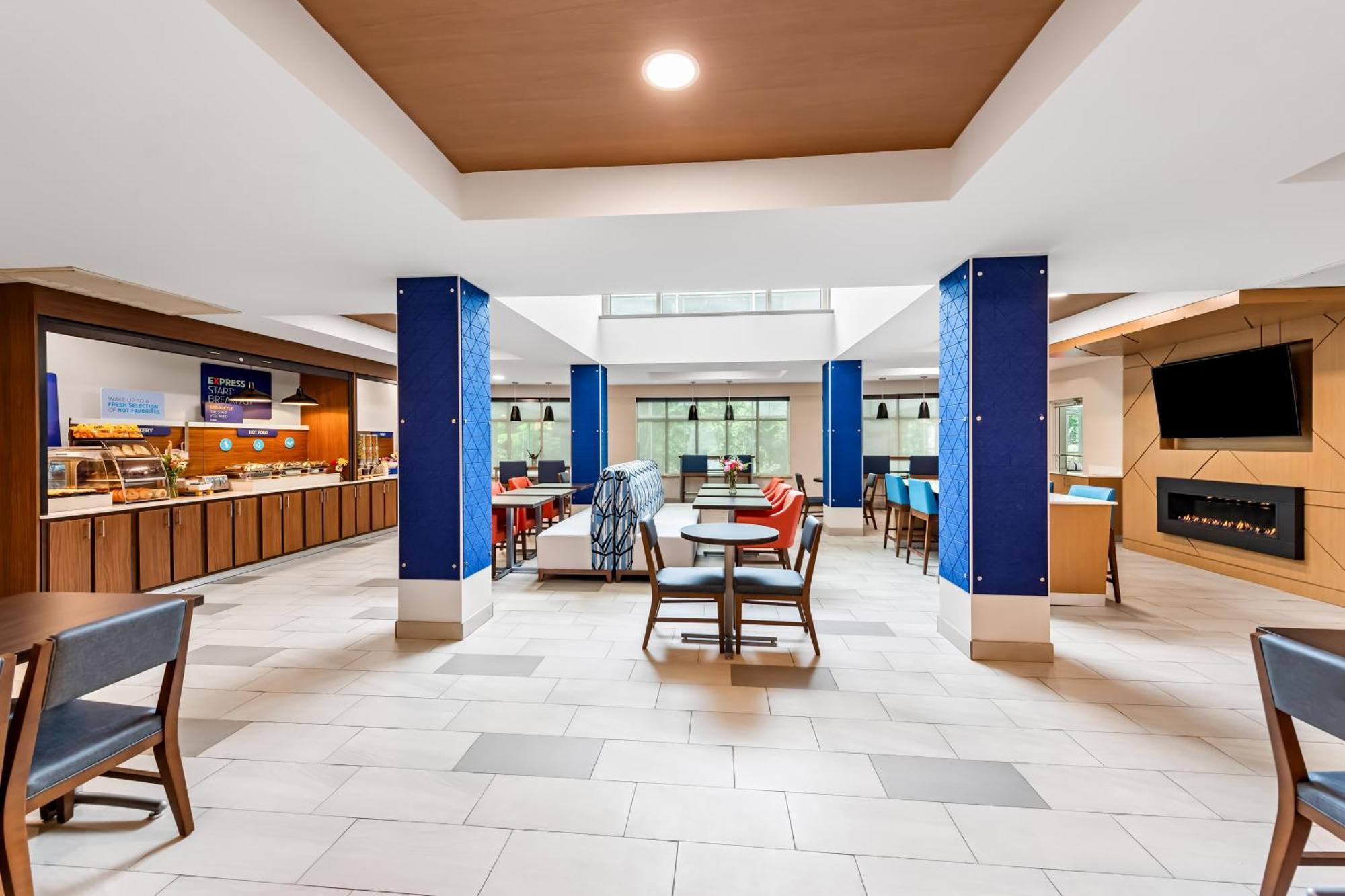 Holiday Inn Express & Suites Sylva / Dillsboro By Ihg Bagian luar foto