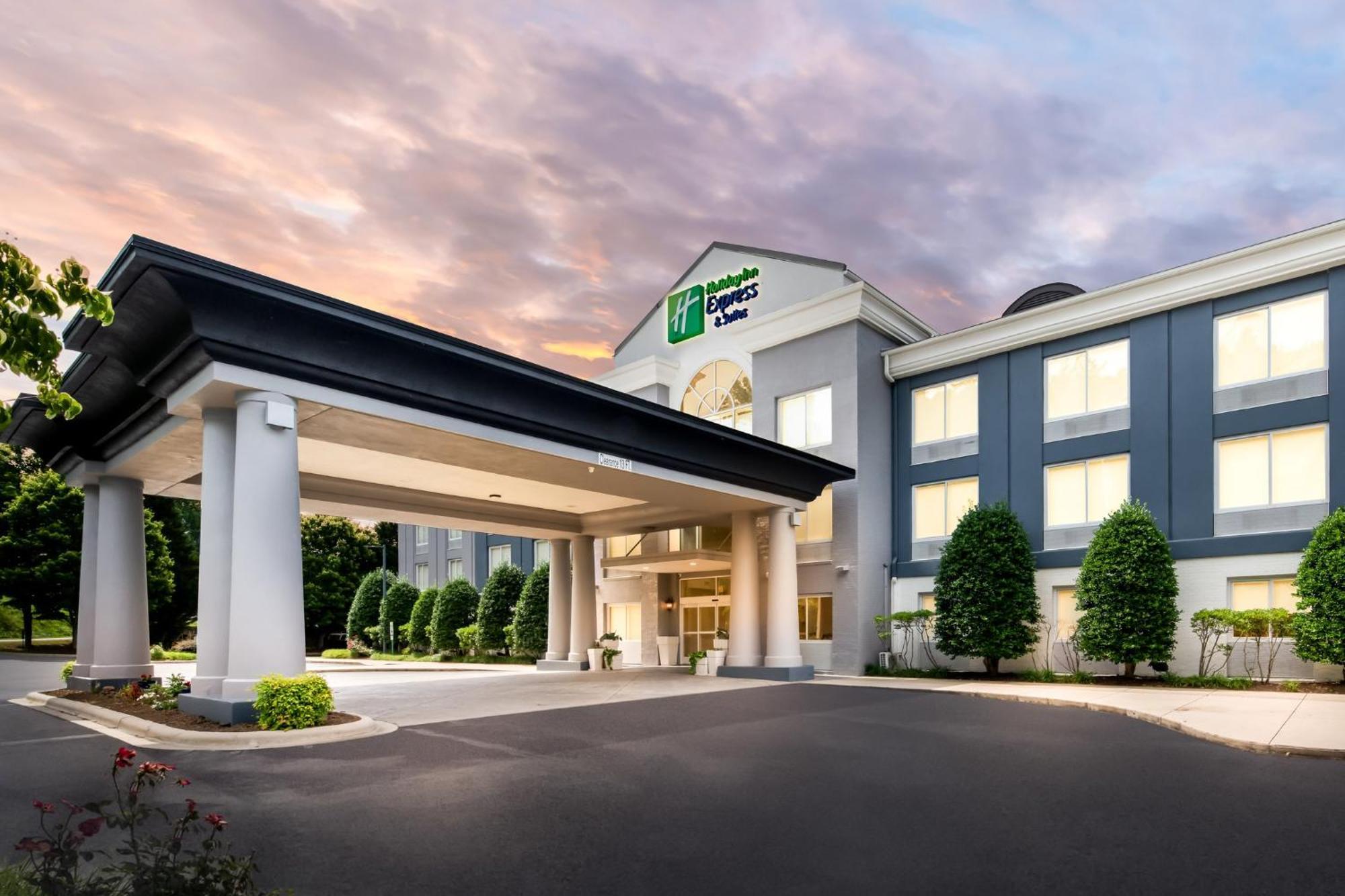 Holiday Inn Express & Suites Sylva / Dillsboro By Ihg Bagian luar foto